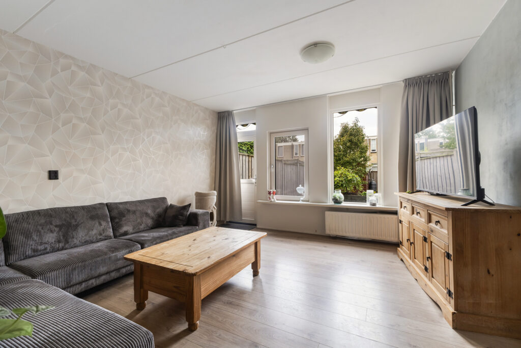 Tussenwoning te koop: Jasker 87, Sneek