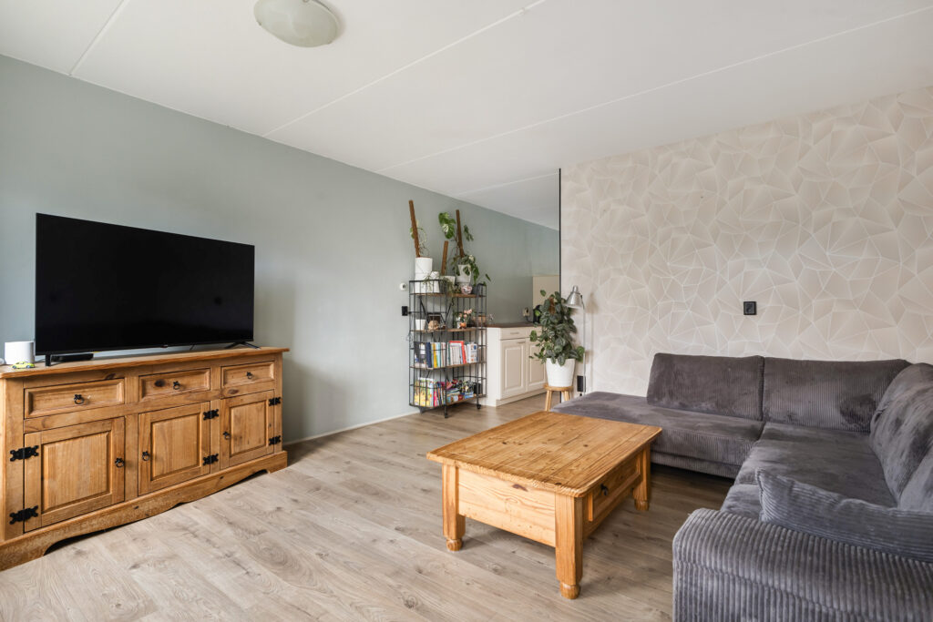 Tussenwoning te koop: Jasker 87, Sneek