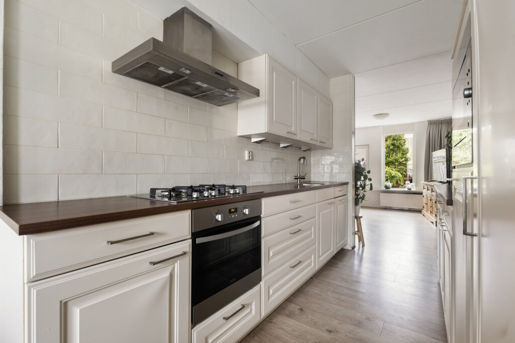 Tussenwoning te koop: Jasker 87, Sneek
