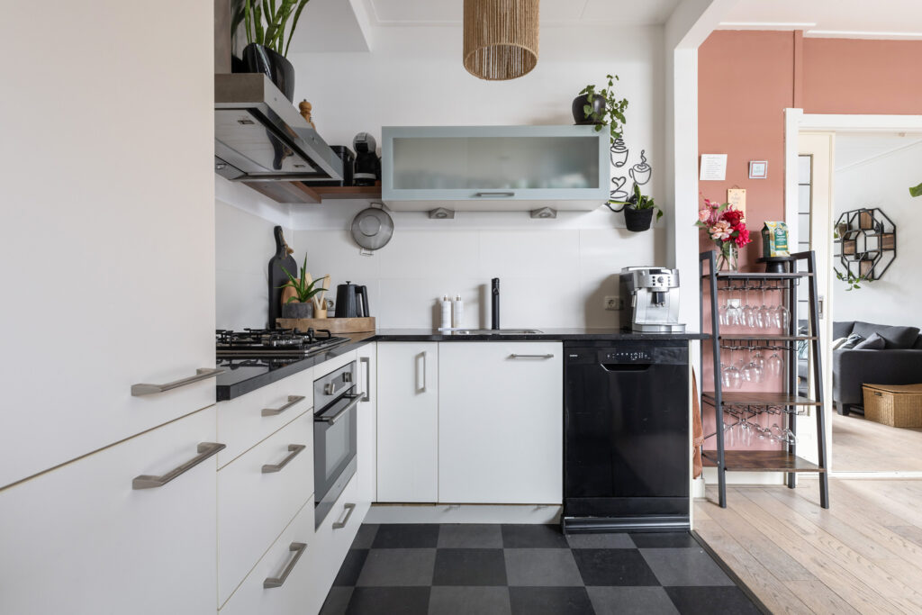 Tussenwoning te koop: Winsemiusstraat 20, Sneek