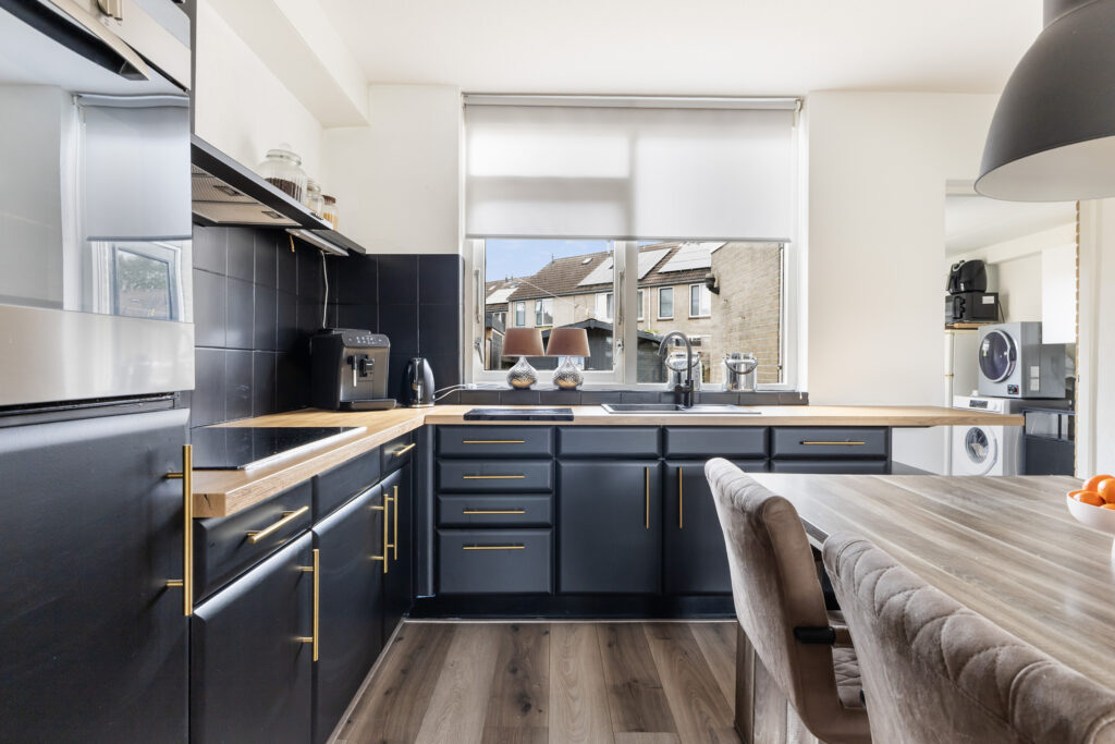 Tussenwoning te koop: Walstro 10, Sneek