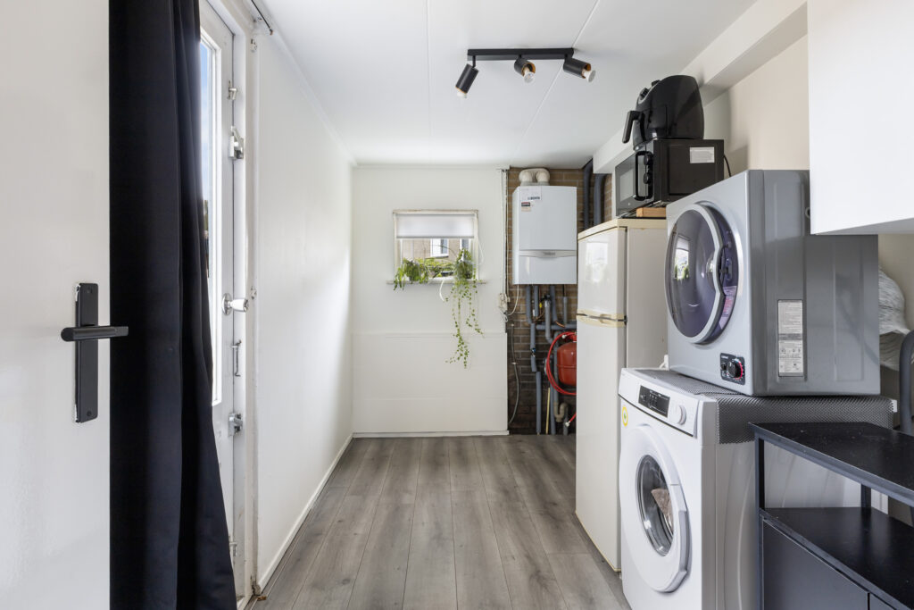 Tussenwoning te koop: Walstro 10, Sneek