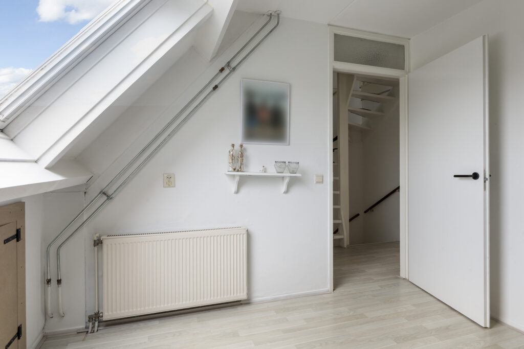 Tussenwoning te koop: Walstro 10, Sneek
