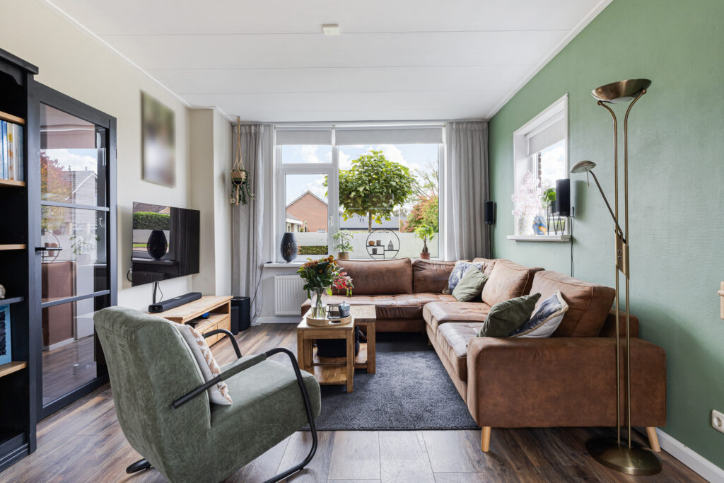 Hoekwoning te koop: Prof.T.Brandsmastrjitte 12, Woudsend