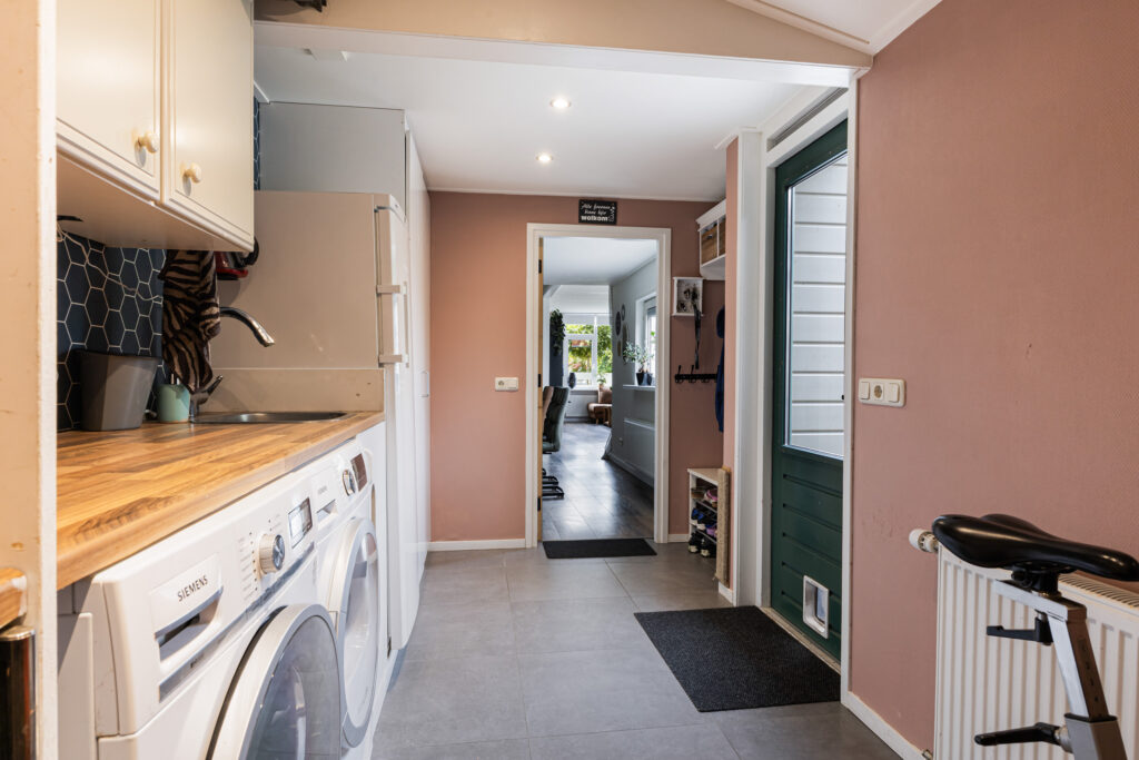 Hoekwoning te koop: Prof.T.Brandsmastrjitte 12, Woudsend