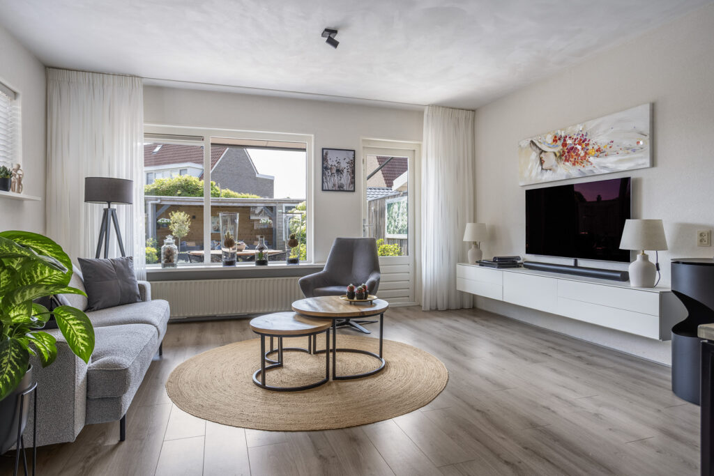 Tussenwoning te koop: Zilverschoon 17, Sneek