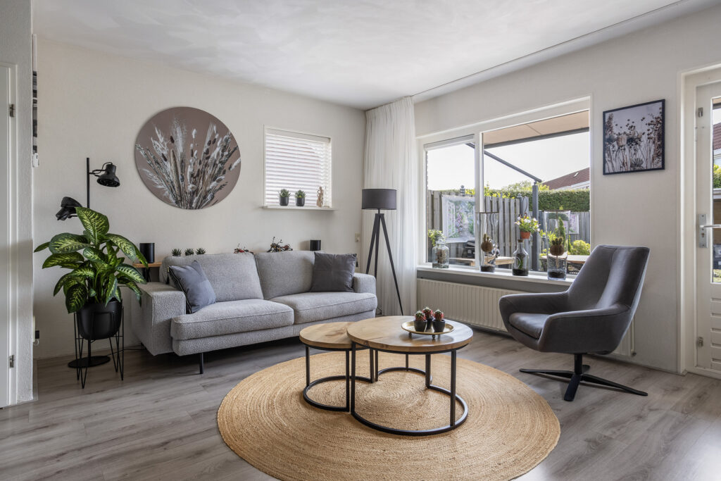 Tussenwoning te koop: Zilverschoon 17, Sneek